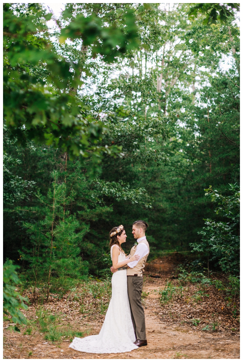 Destination_Wedding_Photographer_Mountain-Top-Cabin-Wedding_Elizabeth-and-Benjamin_Dahlonega-GA_0073.jpg