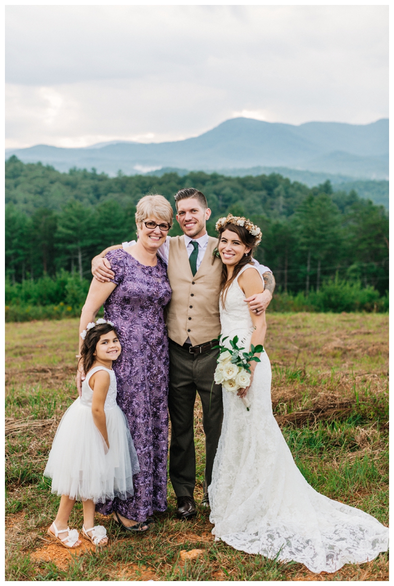 Destination_Wedding_Photographer_Mountain-Top-Cabin-Wedding_Elizabeth-and-Benjamin_Dahlonega-GA_0108.jpg