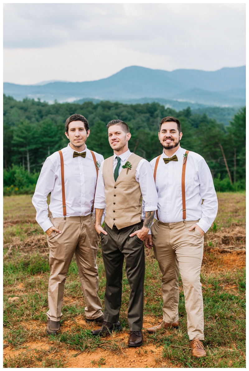 Destination_Wedding_Photographer_Mountain-Top-Cabin-Wedding_Elizabeth-and-Benjamin_Dahlonega-GA_0110.jpg