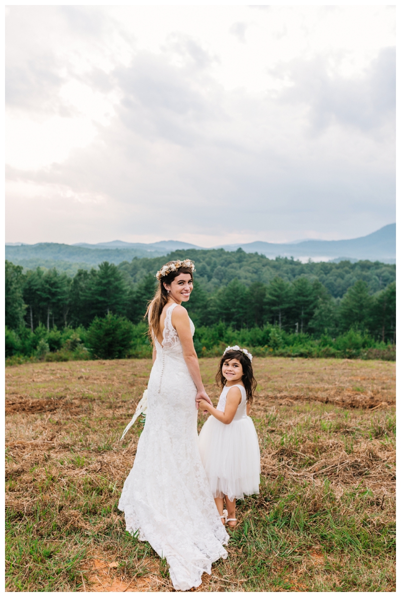 Destination_Wedding_Photographer_Mountain-Top-Cabin-Wedding_Elizabeth-and-Benjamin_Dahlonega-GA_0117.jpg