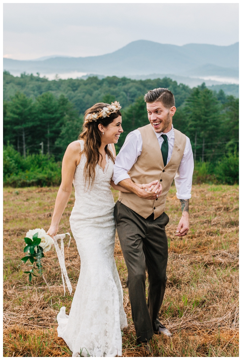 Destination_Wedding_Photographer_Mountain-Top-Cabin-Wedding_Elizabeth-and-Benjamin_Dahlonega-GA_0124.jpg