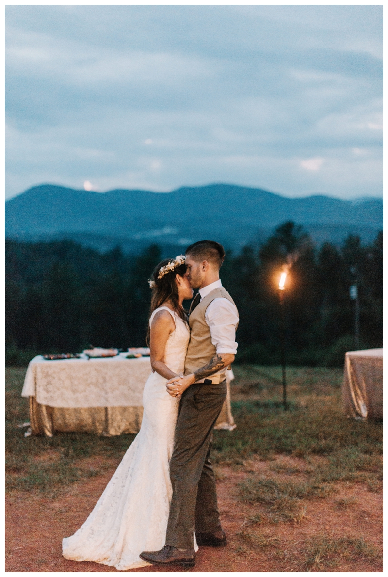 Destination_Wedding_Photographer_Mountain-Top-Cabin-Wedding_Elizabeth-and-Benjamin_Dahlonega-GA_0138.jpg