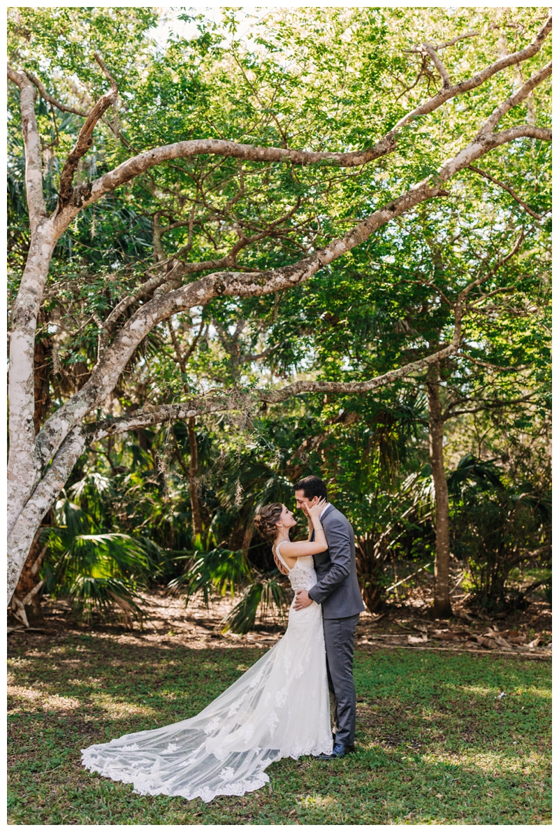 Tampa-Wedding-Photographer_St-Andrews-Chapel-and-Backyard-Reception_Savannah-and-Collin_Dunedin-FL_0056.jpg