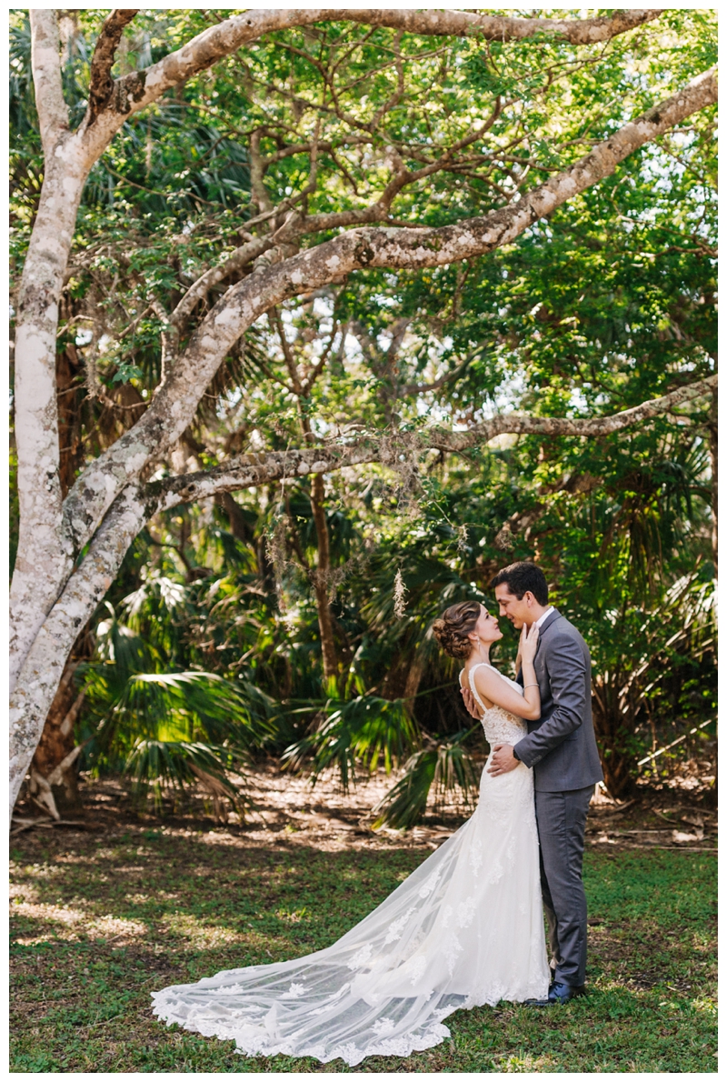 Tampa-Wedding-Photographer_St-Andrews-Chapel-and-Backyard-Reception_Savannah-and-Collin_Dunedin-FL_0058.jpg