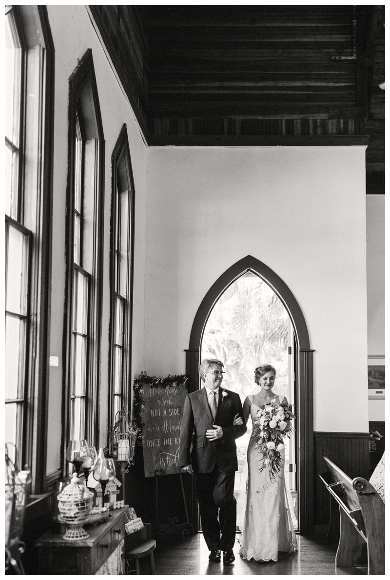Tampa-Wedding-Photographer_St-Andrews-Chapel-and-Backyard-Reception_Savannah-and-Collin_Dunedin-FL_0072.jpg