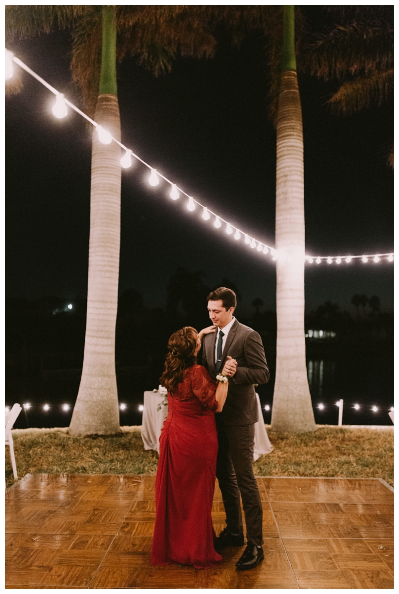 Tampa-Wedding-Photographer_St-Andrews-Chapel-and-Backyard-Reception_Savannah-and-Collin_Dunedin-FL_0195.jpg