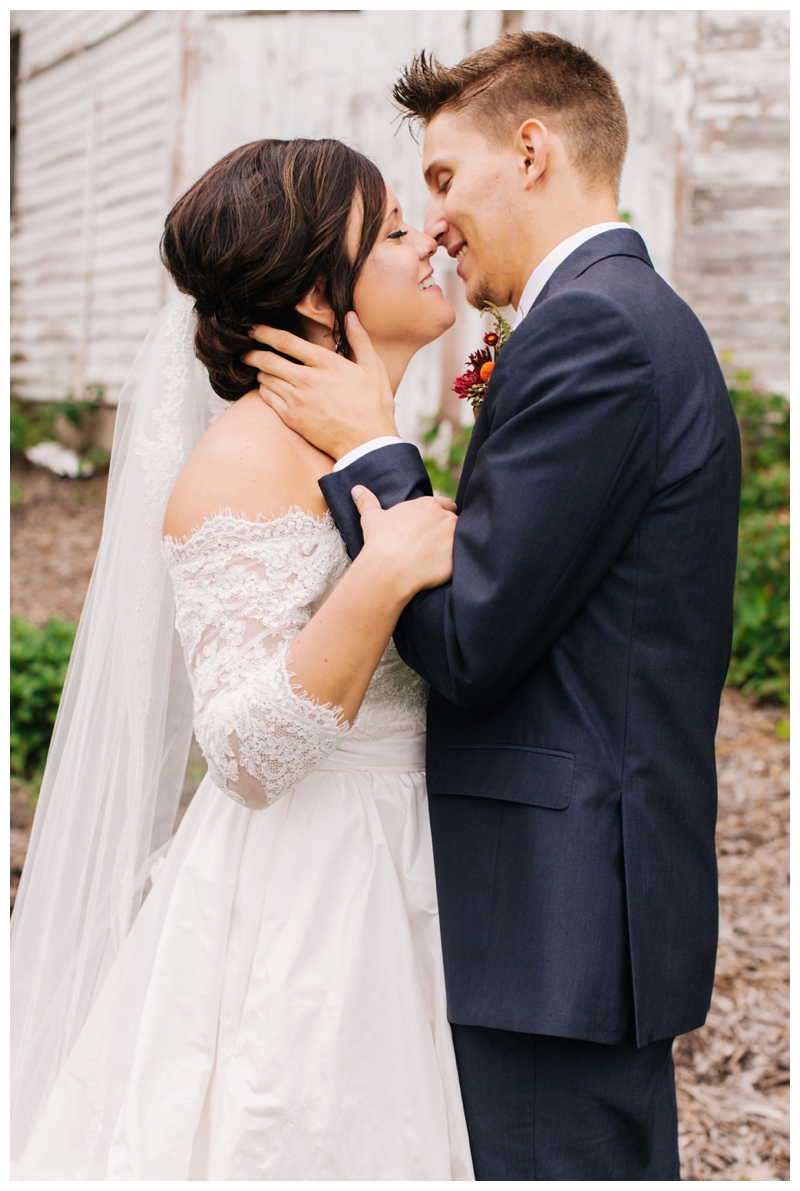 North-Carolina-Wedding-Photographer_Mariah-and-Zach_Appalacian-Hillside-Wedding_0084.jpg