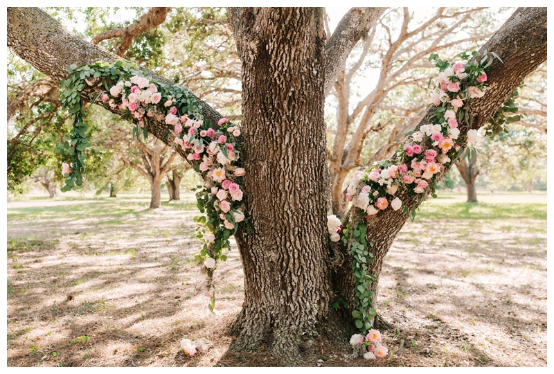 North-Carolina-Wedding-Photographer_Arching-Oaks-Ranch-Wedding_Lexi-and-Drew_Labelle-FL_0040.jpg