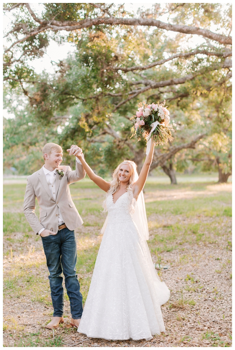 North-Carolina-Wedding-Photographer_Arching-Oaks-Ranch-Wedding_Lexi-and-Drew_Labelle-FL_0074.jpg