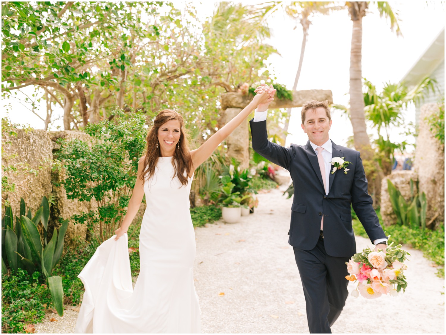 Destination-Wedding-Photographer_Backyard-Ocean-Front-Wedding_Ashley-and-Andrew_Anna-Maria-FL_0094.jpg