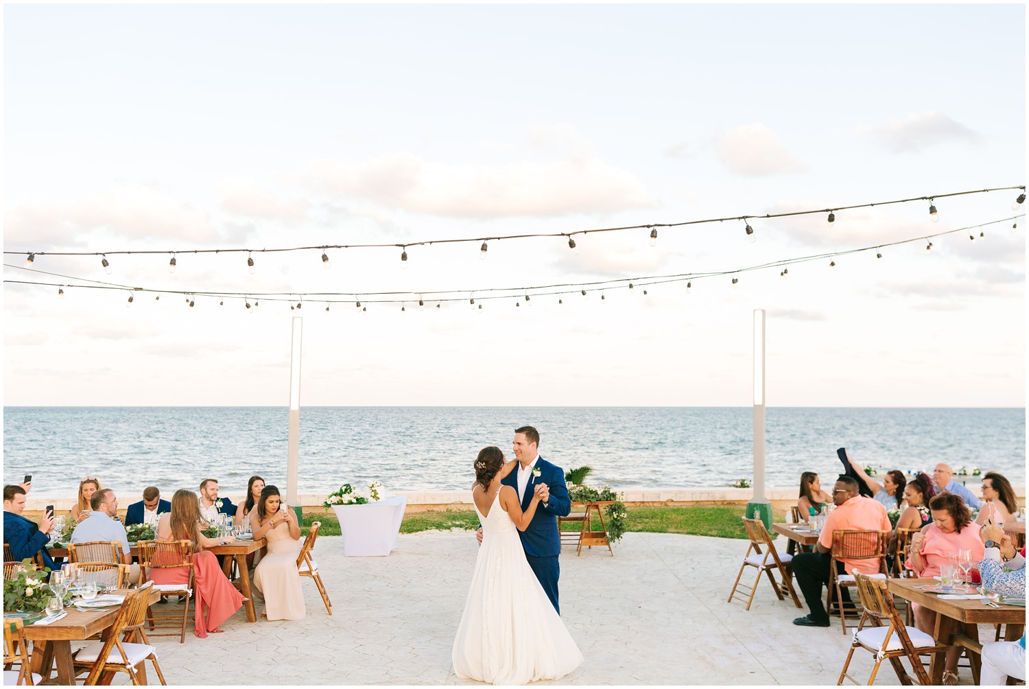 Destination-Wedding-Photographer_Destination-Wedding-at-Moon-Palace-Resort_Taylor-and-Derek_Cancun-Mexico_0123.jpg