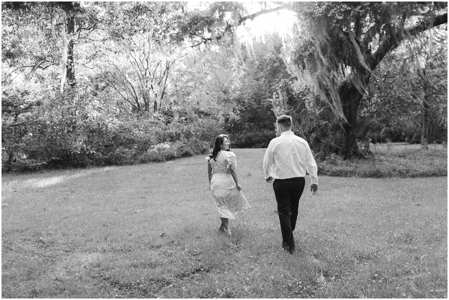 Destination-Wedding-Photographer_Magnolia-Plantation-Engagement-Session_Jess-and-Justin_Charleston-South-Carolina_0028.jpg