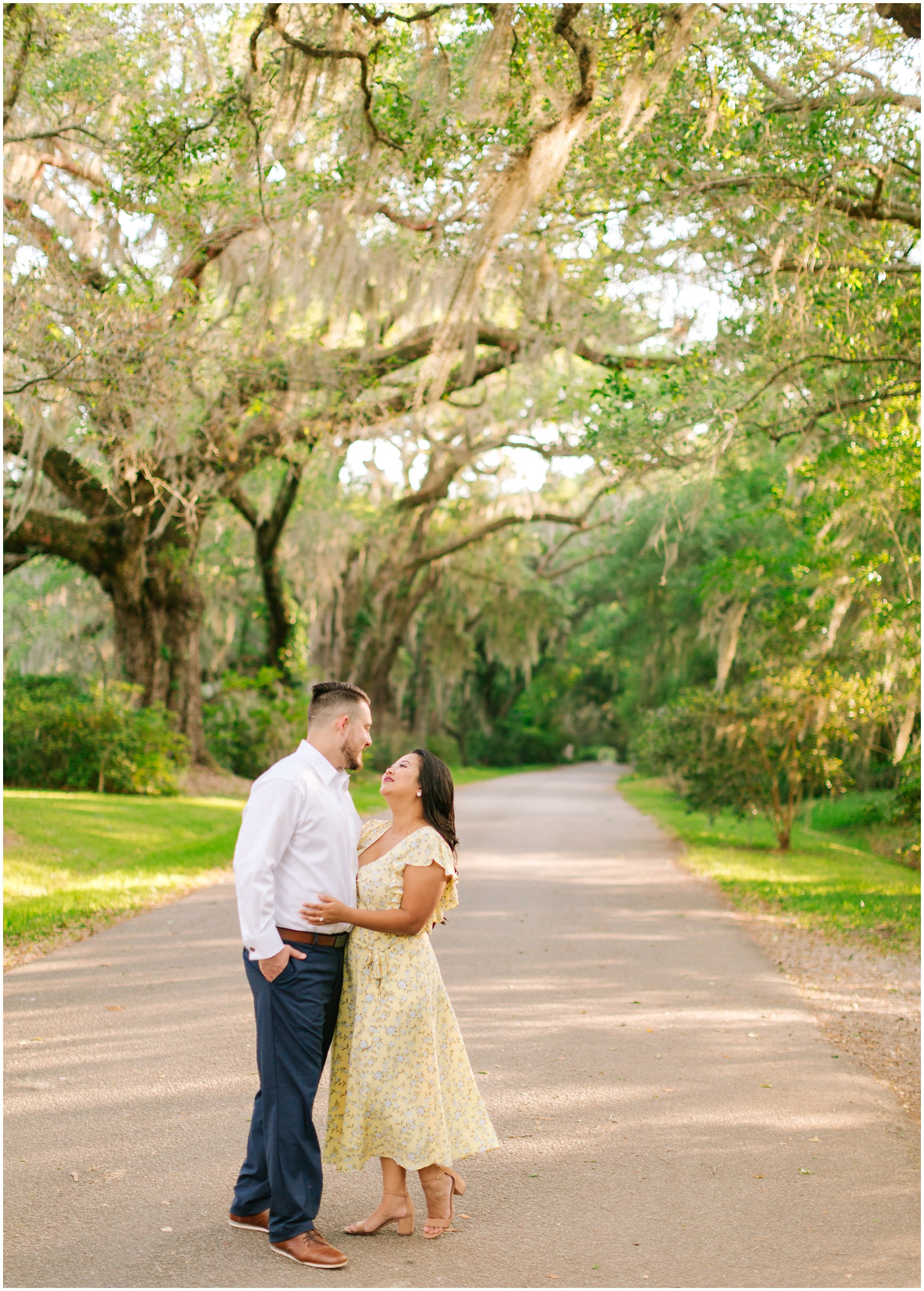 Destination-Wedding-Photographer_Magnolia-Plantation-Engagement-Session_Jess-and-Justin_Charleston-South-Carolina_0036.jpg