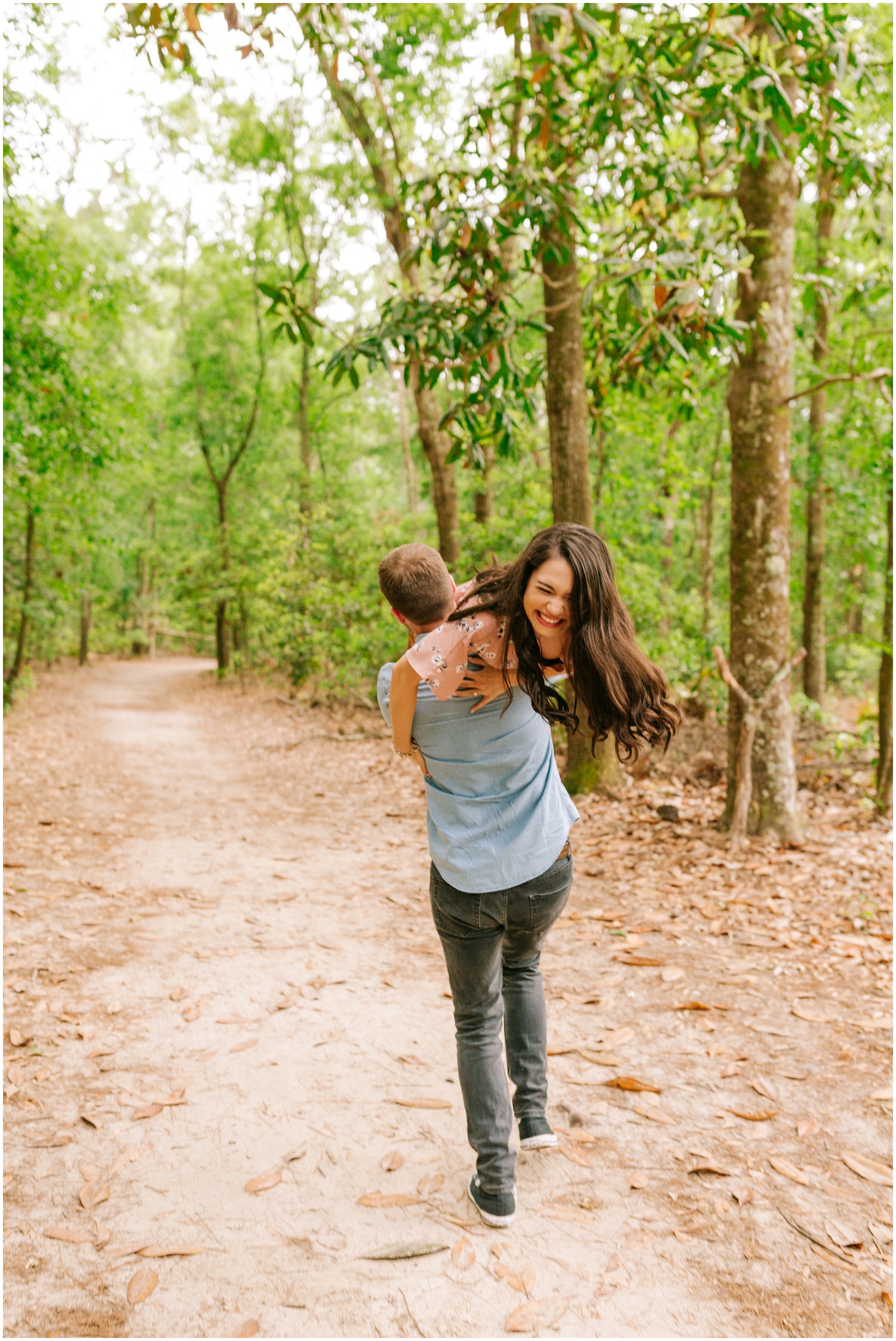 Destination-Wedding-Photographer_Wormsloe-Historic-Site-Engagement -Session_Paula-and-Isaac_Savannah-GA_0024.jpg