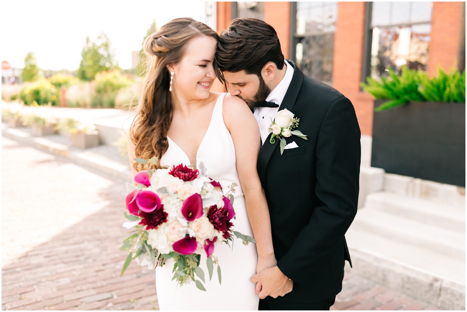 Tampa-Wedding-Photographer_Rooftop-220-Wedding_Kelsie-and-Victor_Tampa-FL_0042.jpg