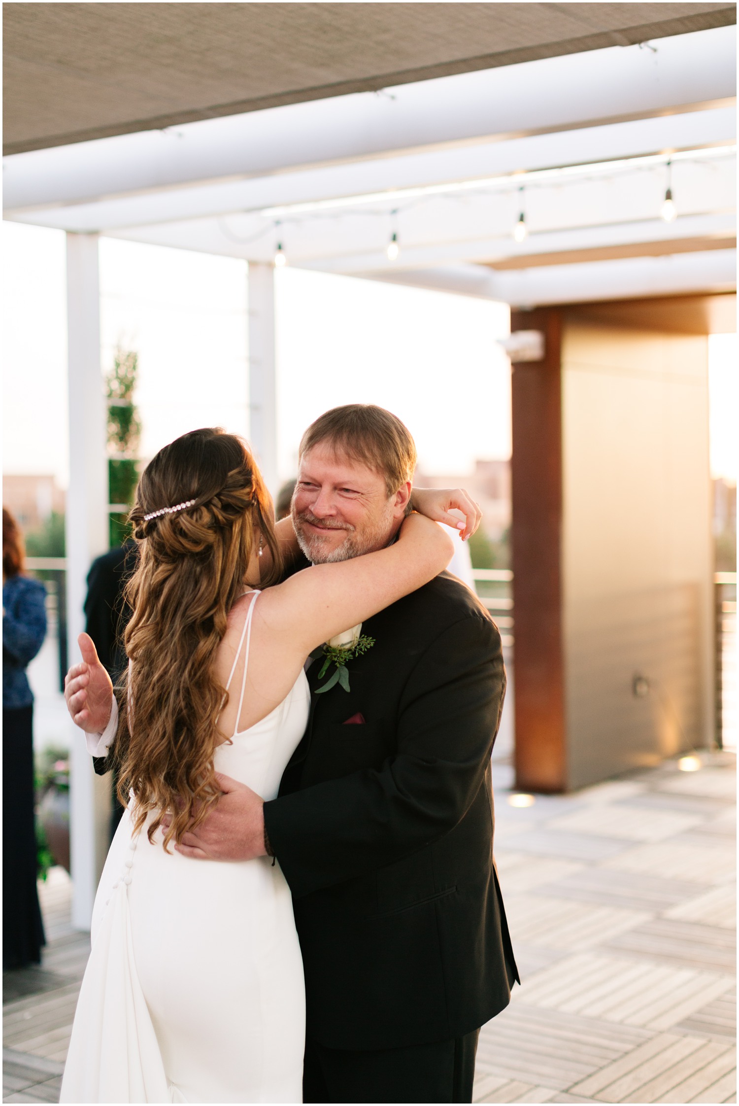 Tampa-Wedding-Photographer_Rooftop-220-Wedding_Kelsie-and-Victor_Tampa-FL_0092.jpg