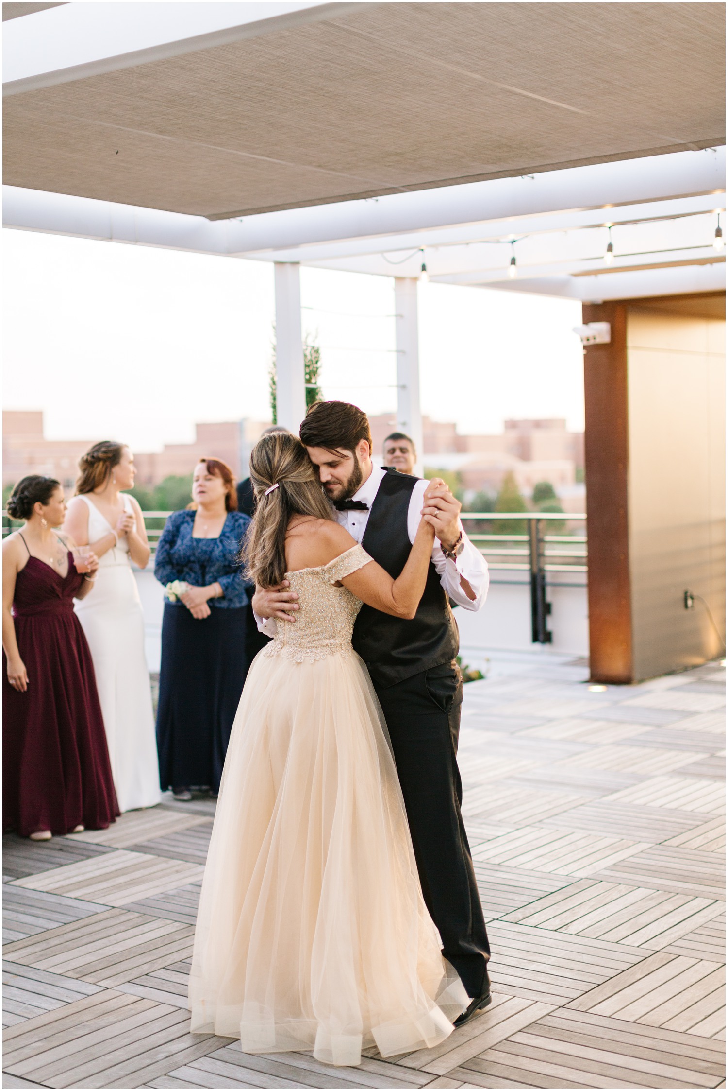 Tampa-Wedding-Photographer_Rooftop-220-Wedding_Kelsie-and-Victor_Tampa-FL_0094.jpg