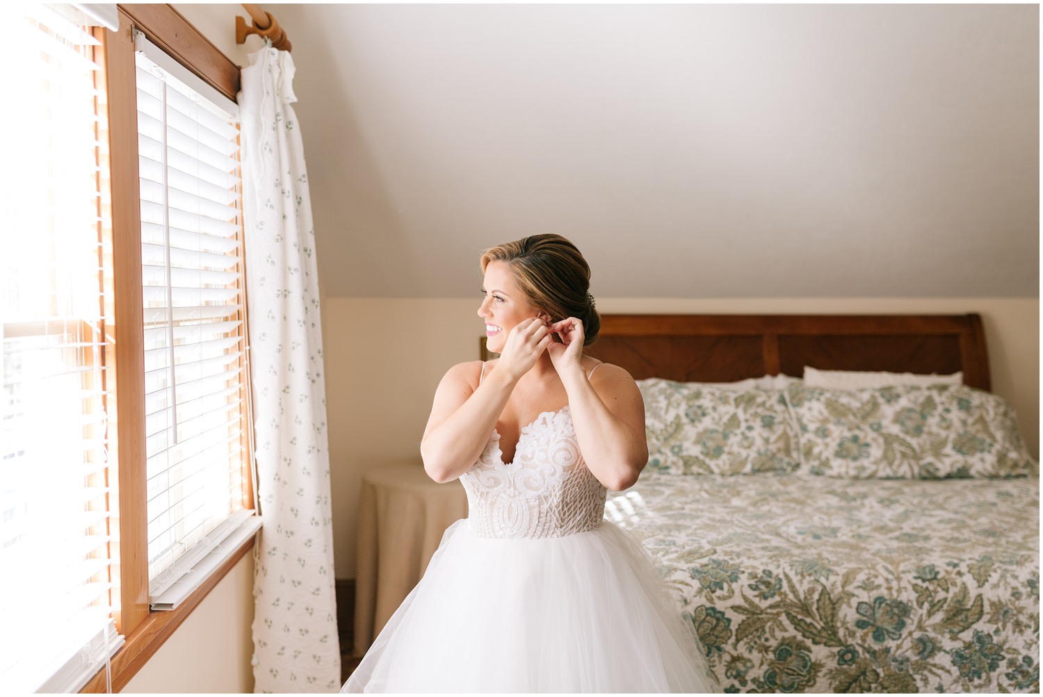 Winston-Salem-Wedding-Photographer_Sweetwater-Branch-Inn-Wedding_Katie-and-Logan_Gainesville-FL_0022.jpg