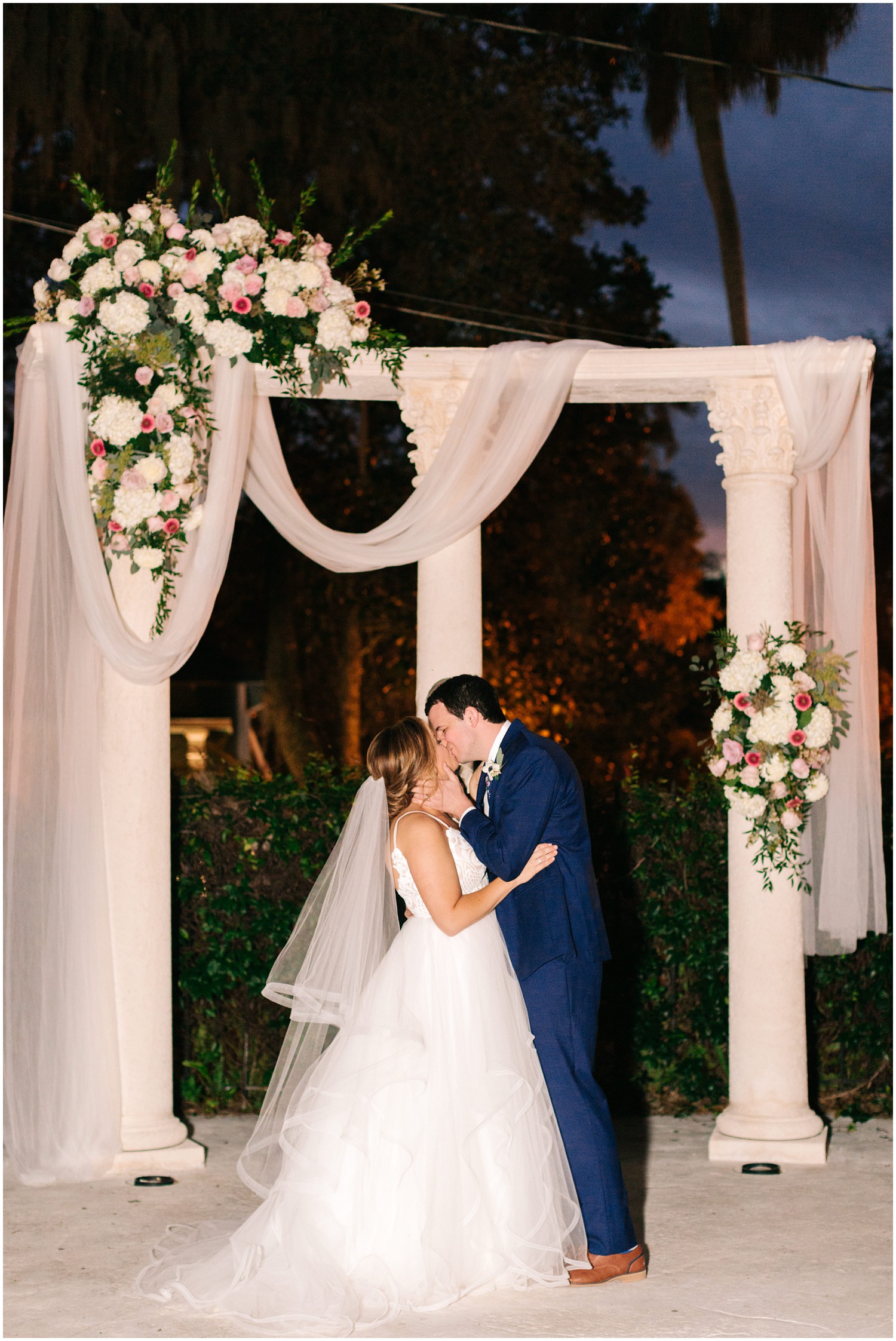 Winston-Salem-Wedding-Photographer_Sweetwater-Branch-Inn-Wedding_Katie-and-Logan_Gainesville-FL_0130.jpg
