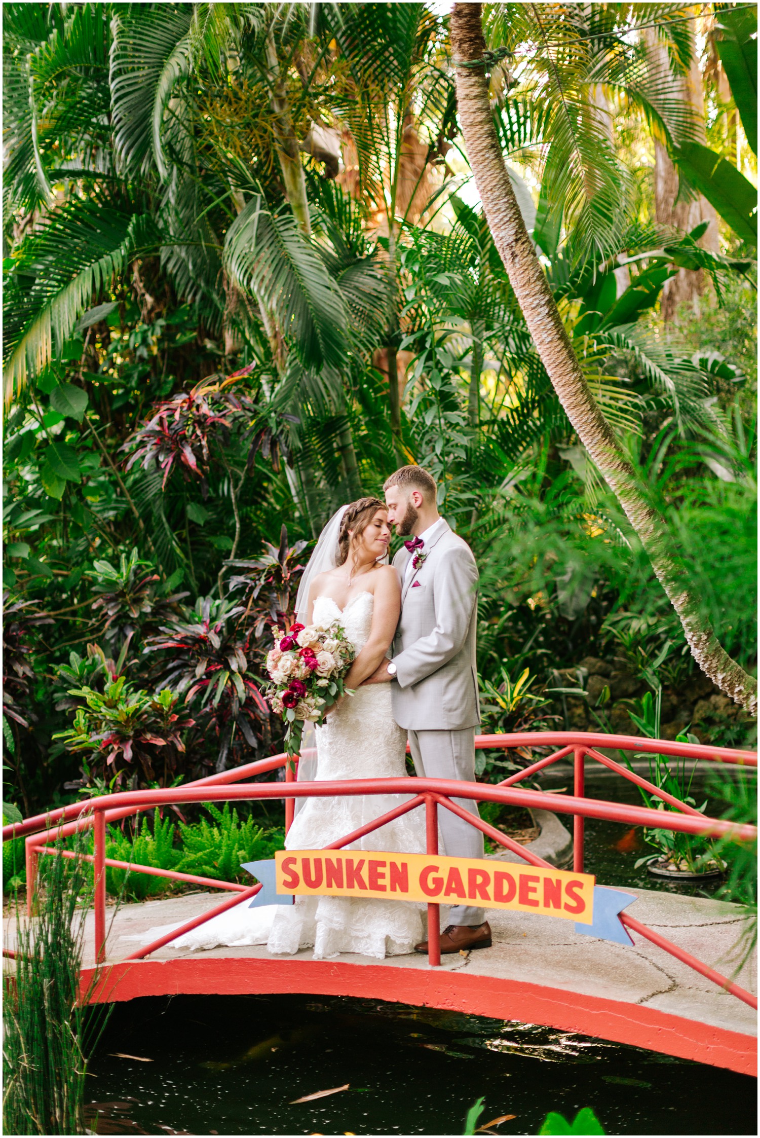 Destination-Wedding-Photographer_Sunken-Gardens-Wedding_Taylor-and-Matthew_St-Pete-FL_0077.jpg
