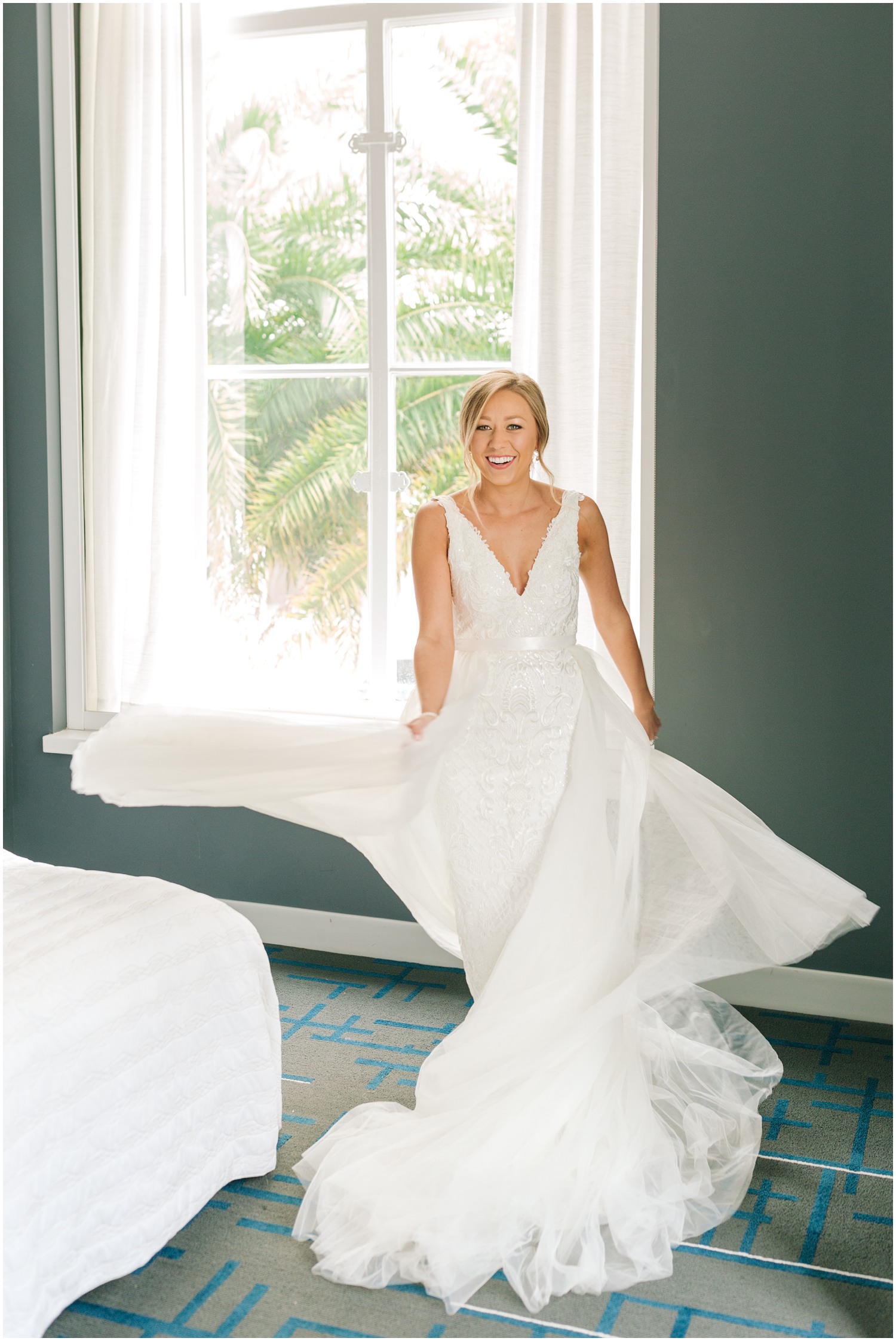 Tampa-Wedding-Photographer_Armature-Works_MG-and-Bryce_Tampa-FL_0016.jpg