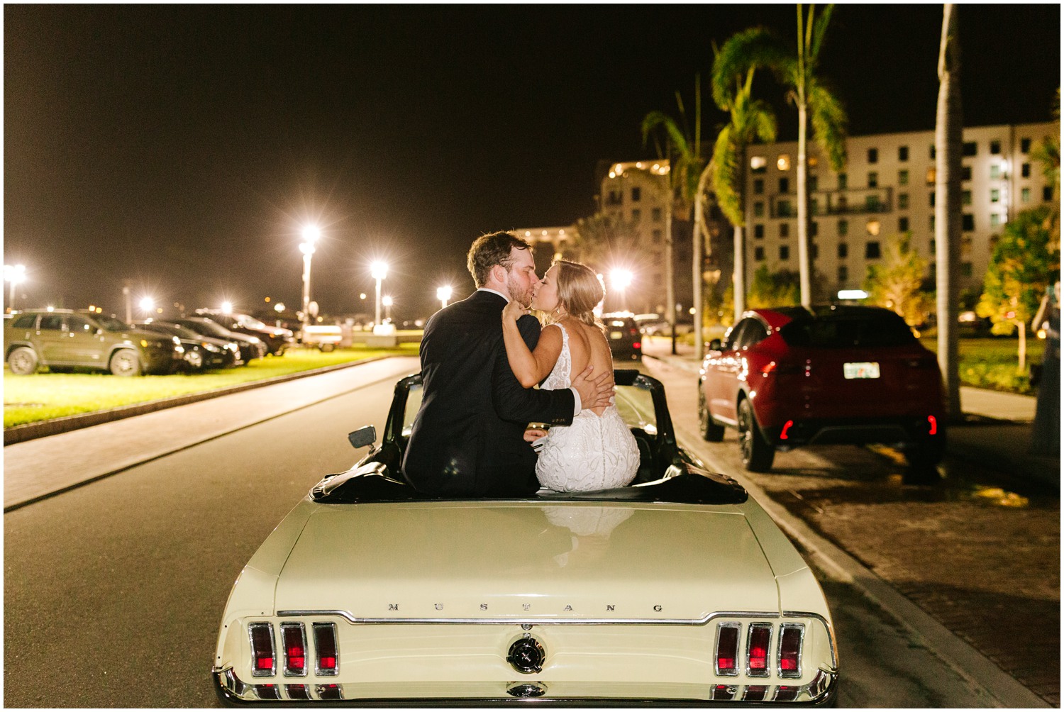 Tampa-Wedding-Photographer_Armature-Works_MG-and-Bryce_Tampa-FL_0116.jpg