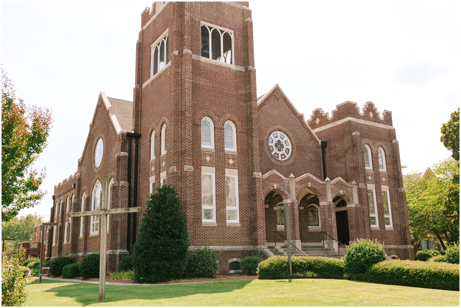 Winston-Salem-Wedding-Photographer_Wedding-at-First-United-Methodist-Church-Laurinburg-NC_SE-and-Connor-10_0048.jpg