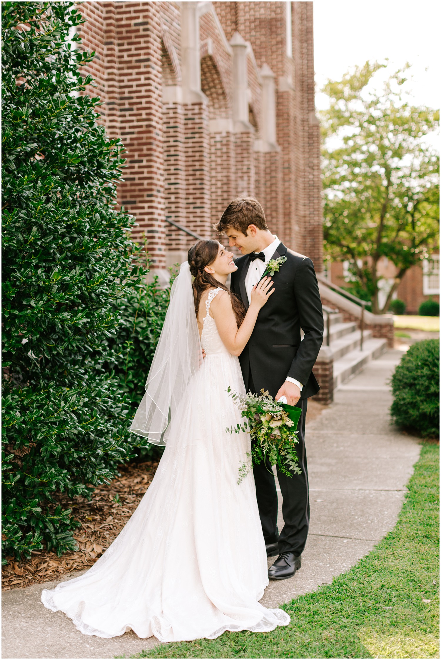 Winston-Salem-Wedding-Photographer_Wedding-at-First-United-Methodist-Church-Laurinburg-NC_SE-and-Connor-10_0073.jpg