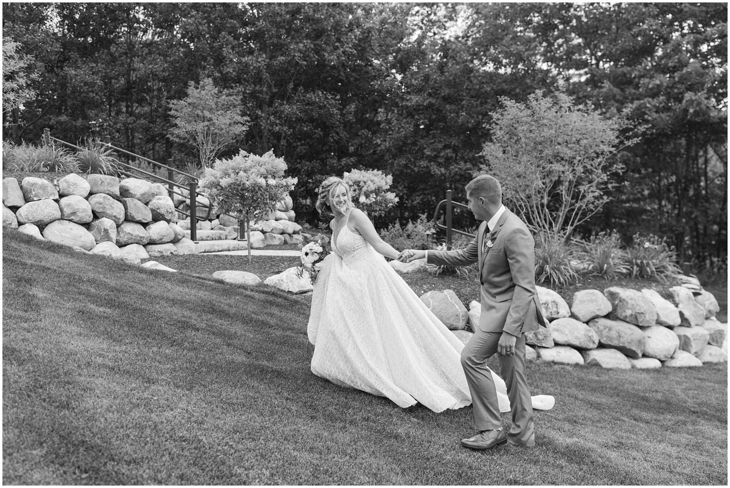 Winston-Salem-Wedding-Photographer_Raleigh-Rose-Garden-Engagement-Session_Alex-and-Will_0137.jpg
