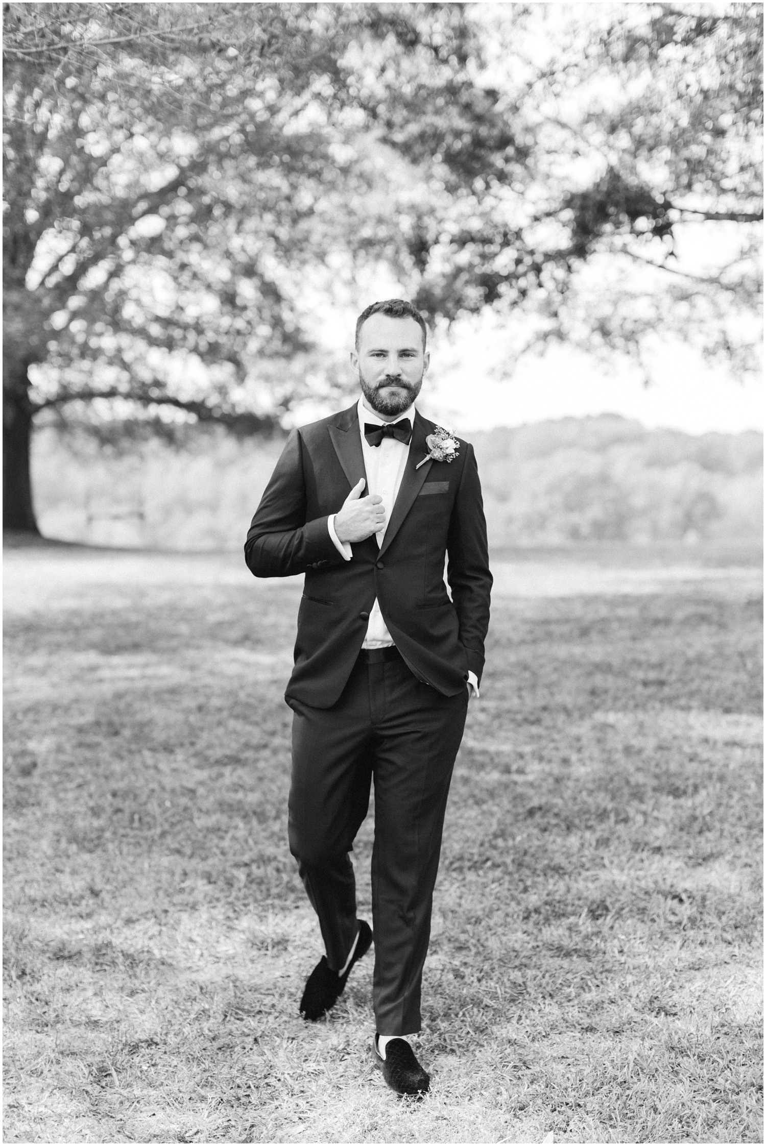 classic groom portraits in navy suit