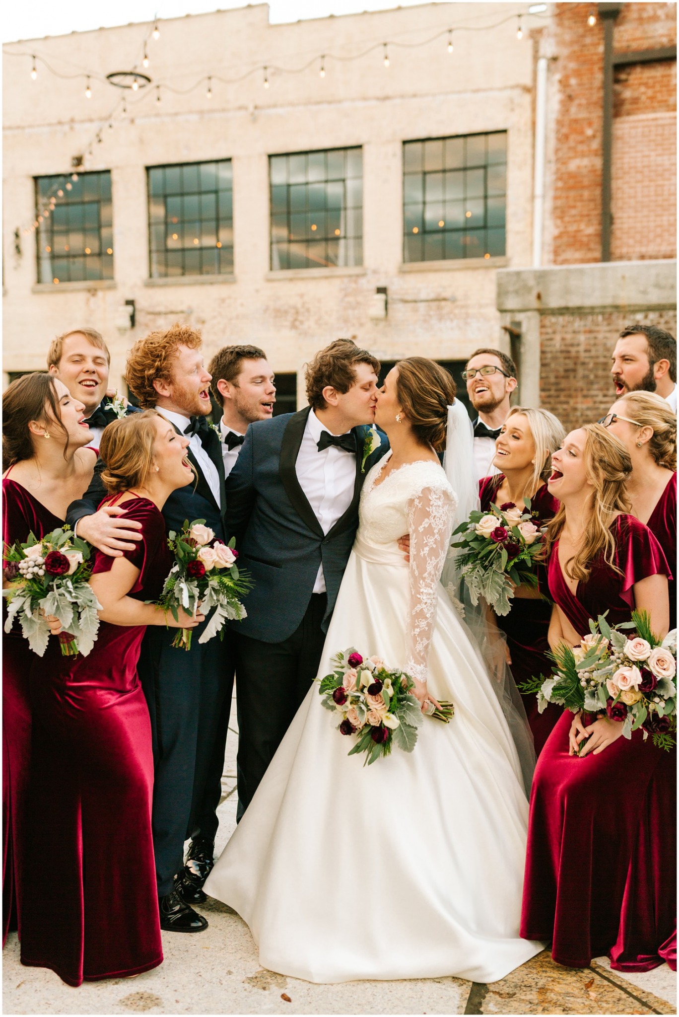 Chelsea Renay Photography photographs bride and groom with bridal party for winter wedding