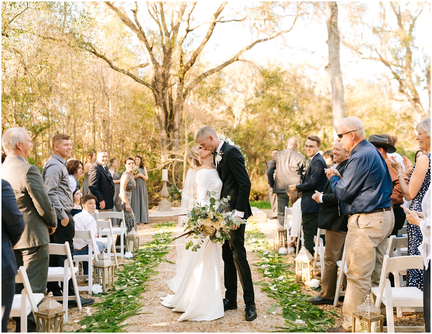 Tampa-Wedding-Photographer_Kathleens-Garden-Outdoor-Wedding_Paisleigh-and-Tyler_Plant-City-FL_0040.jpg