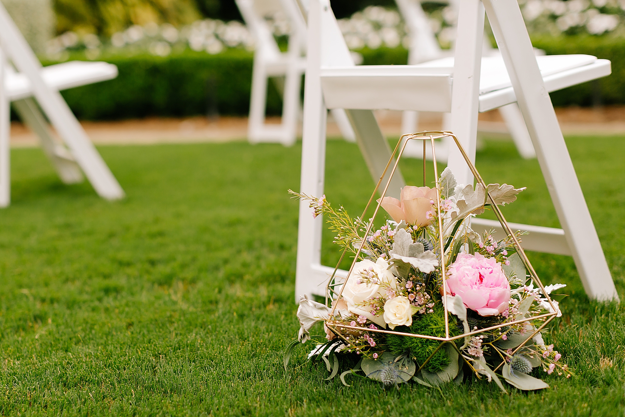 modern gold floral details for Microwedding at The Graylyn Estate