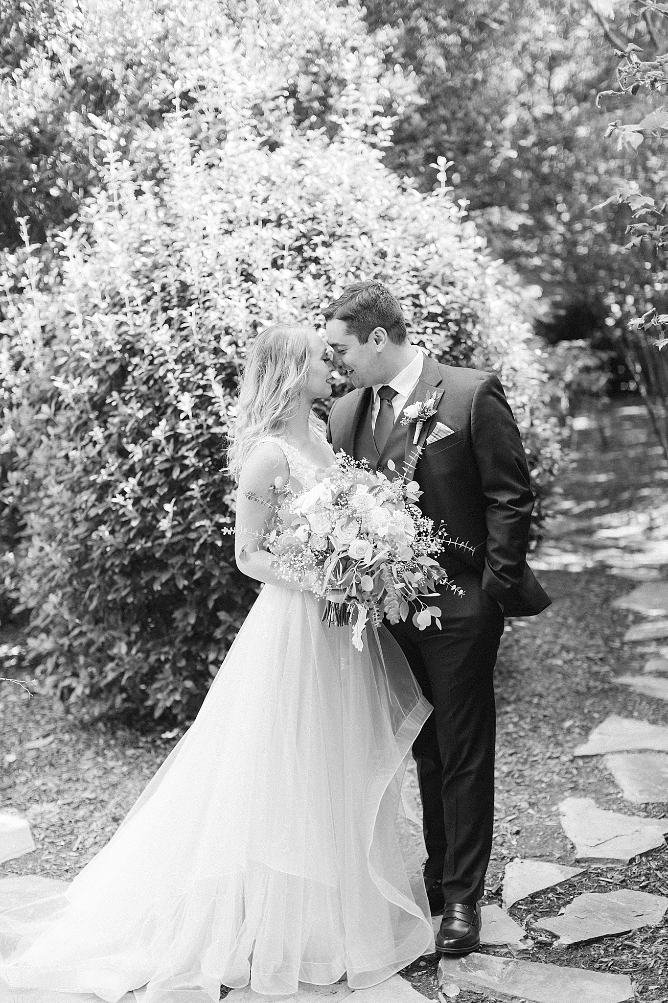 black and white Camellia Gardens wedding photos