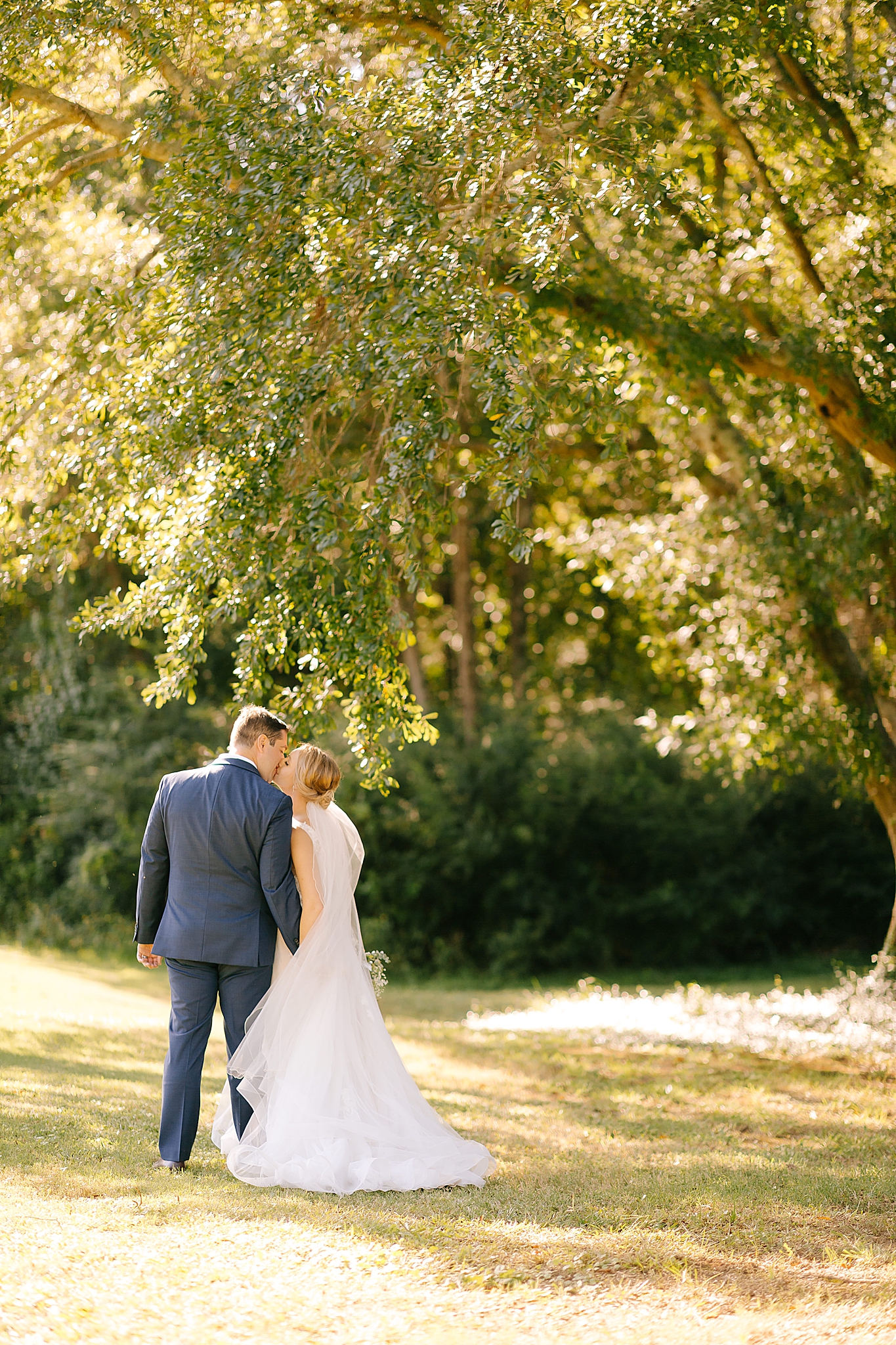intimate Camellia Gardens wedding portraits by Chelsea Renay