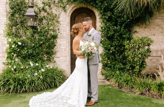 bride and groom kiss in Wilmington NC