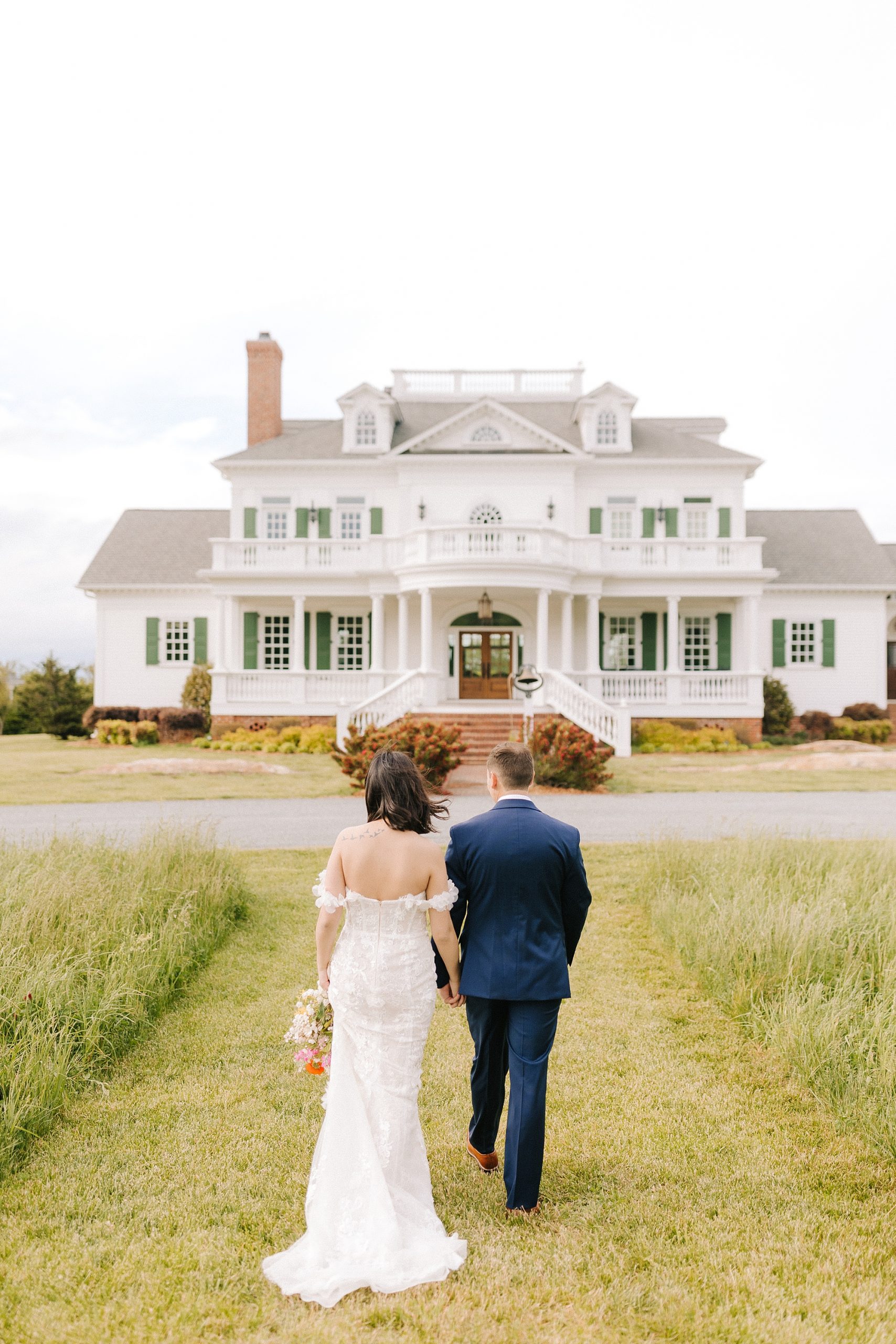Moore's Spring Manor elopement for bride and groom