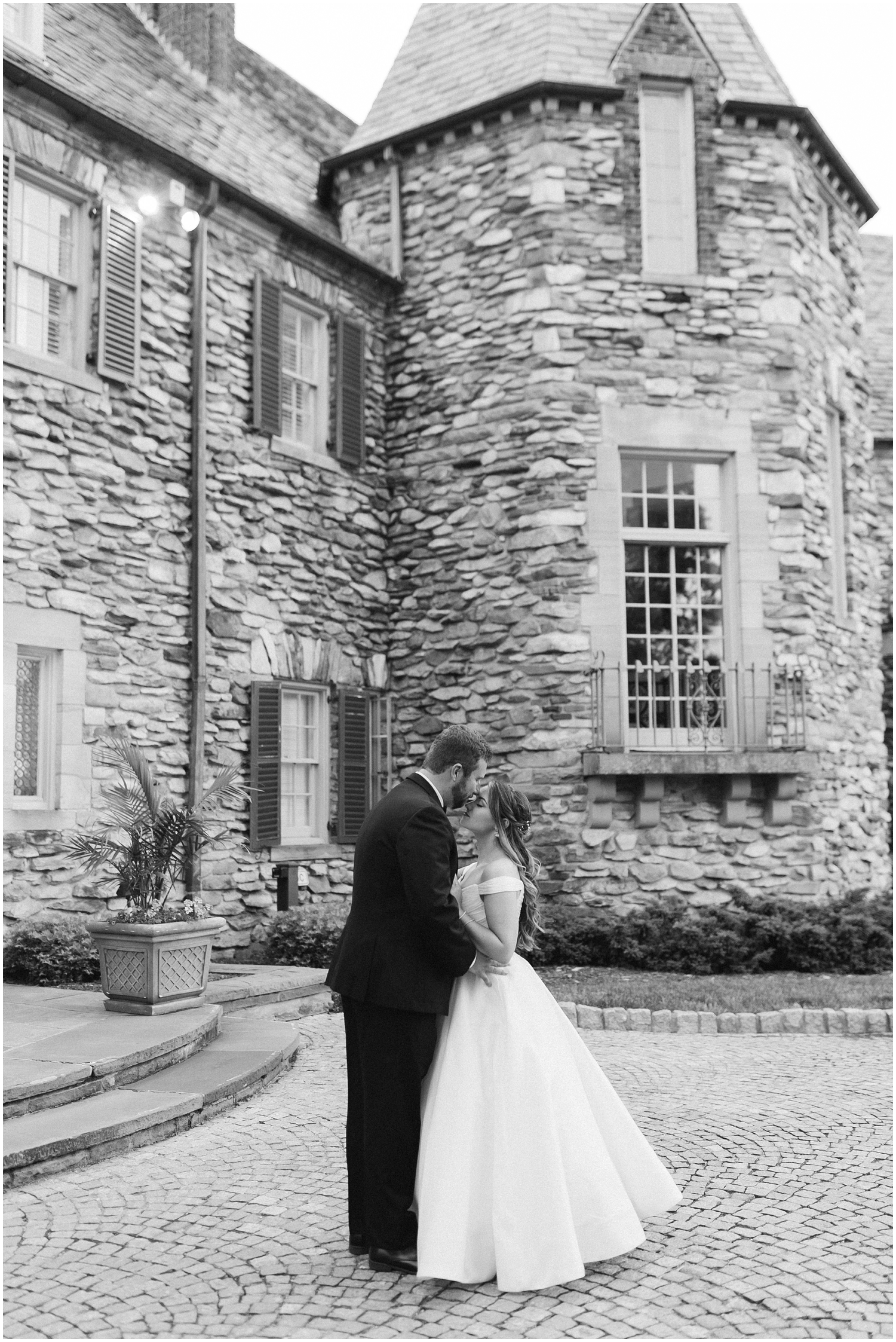 Winston-Salem-Wedding-Photographer_Gralyn-Estate-Wedding_Haley-and-Joseph_Winston-Salem-NC_0095.jpg